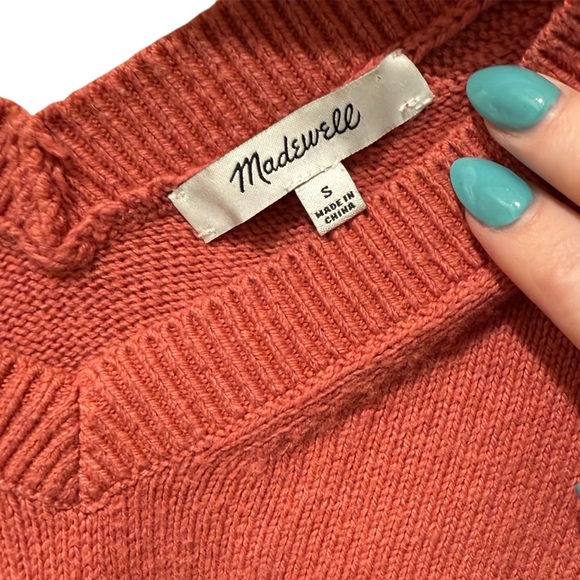 Madewell V-Neck Sweater in Warm Coral - Picture 5 of 8